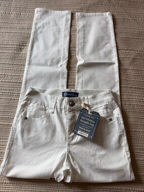 Democracy Ab solution Straight-Leg Jeans in White | Sz 2